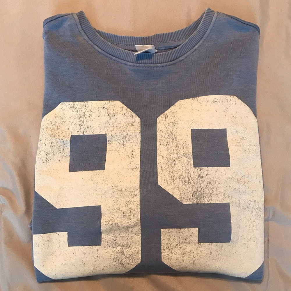 Sweatshirt